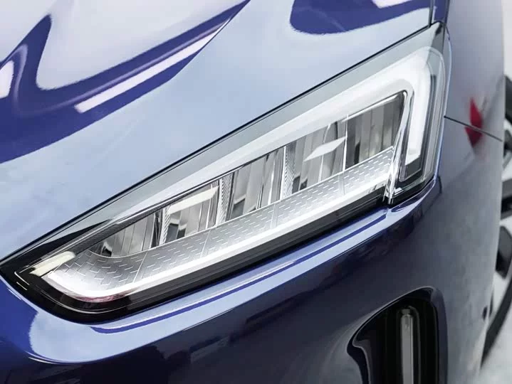 AITO Question Wenjie M5
