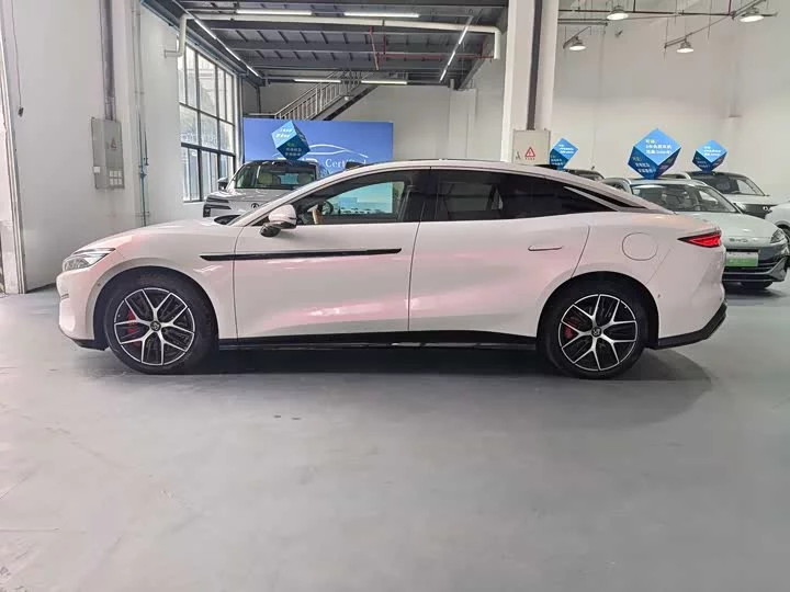 BYD Han L