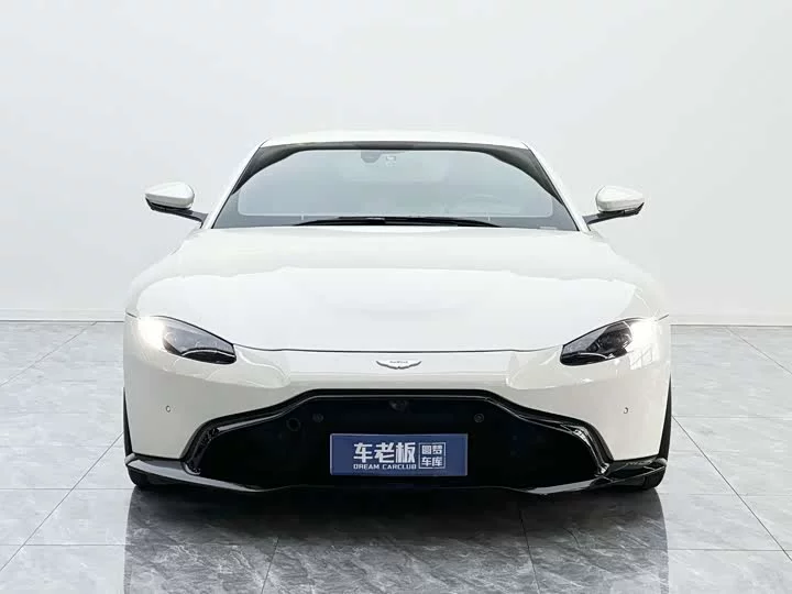 Aston Martin V8 Vantage