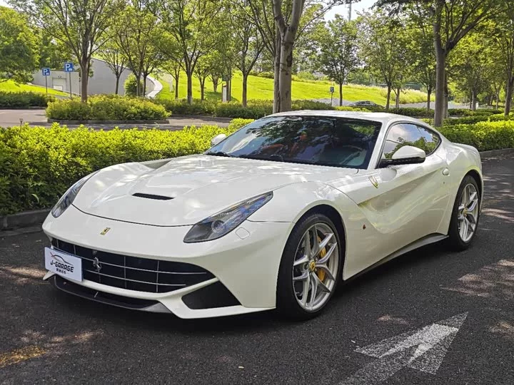 ferrari F12berlinetta