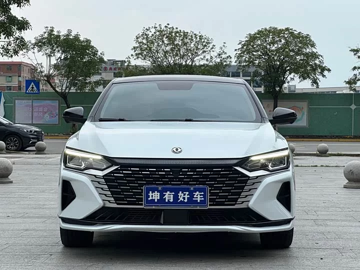 Dongfeng Yixuan MAX