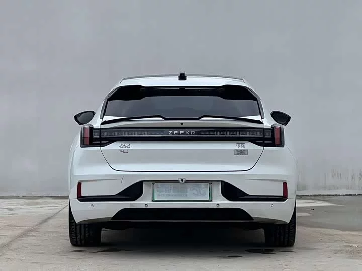 ZEEKR 001