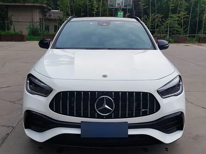 Mercedes-Benz GLA AMG