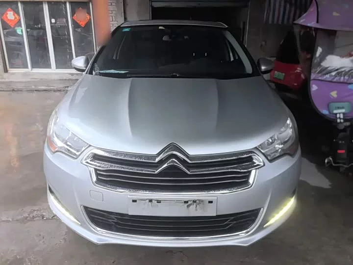 Citroën C4L