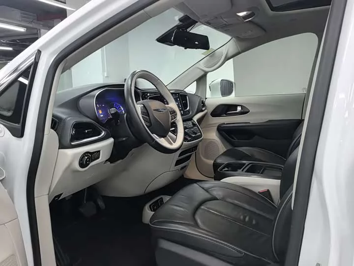 Chrysler Grand Voyager PHEV