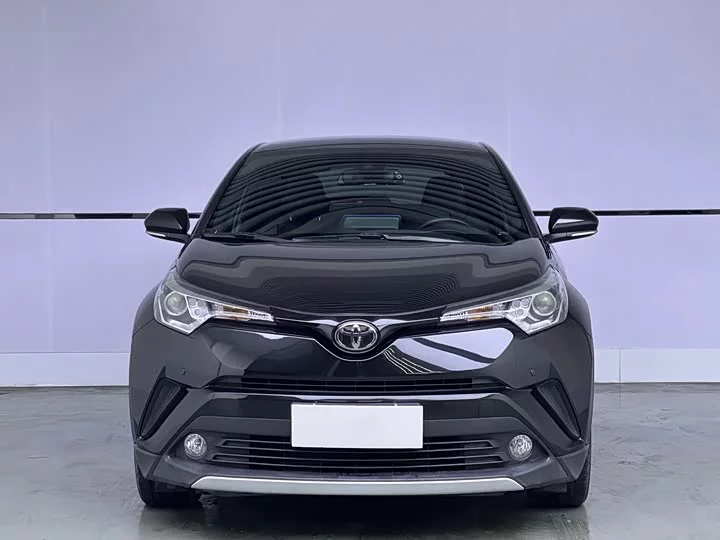 Toyota Yize IZOA