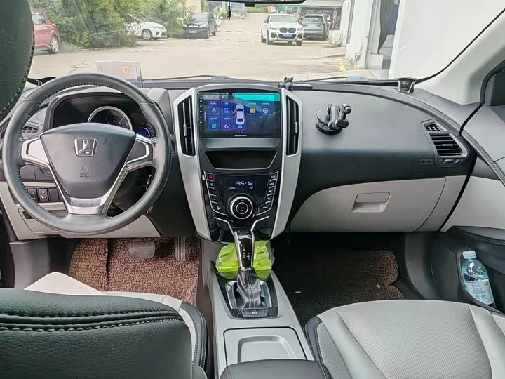 Nazhijie You6 SUV