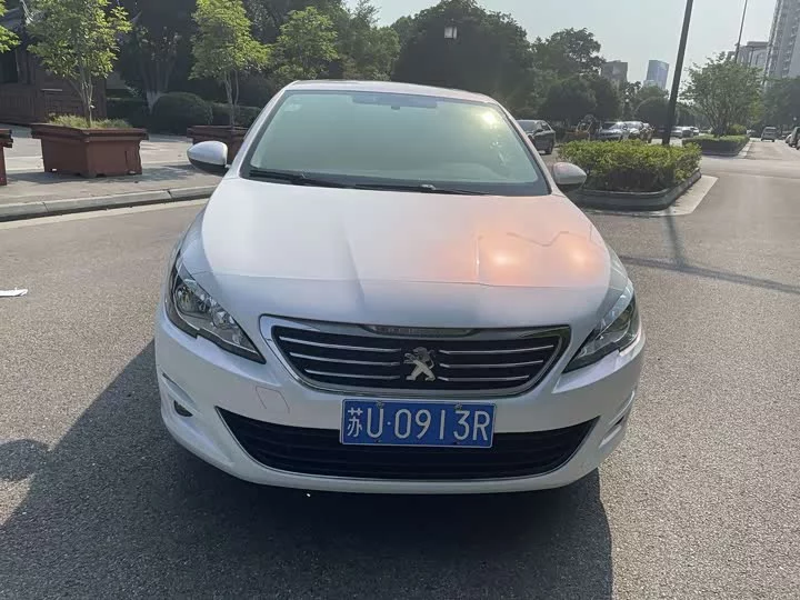 Peugeot 408