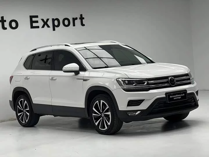 Volkswagen Tharu
