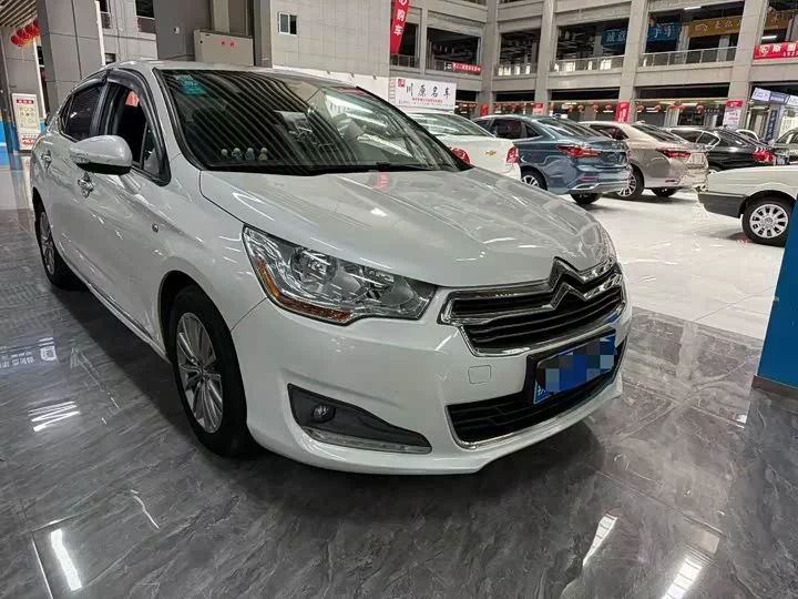 Citroën C4L