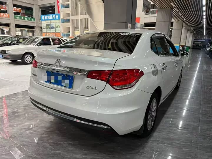 Citroën C4L