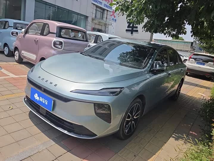 Roewe D6