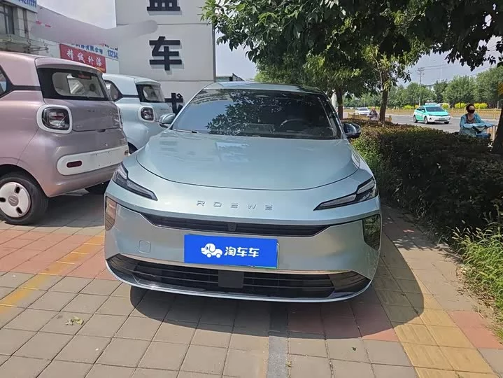 Roewe D6