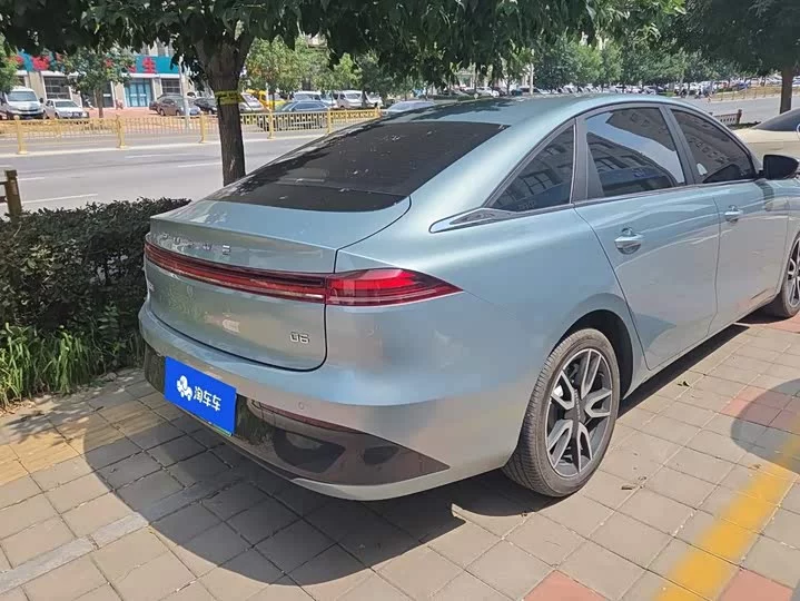 Roewe D6