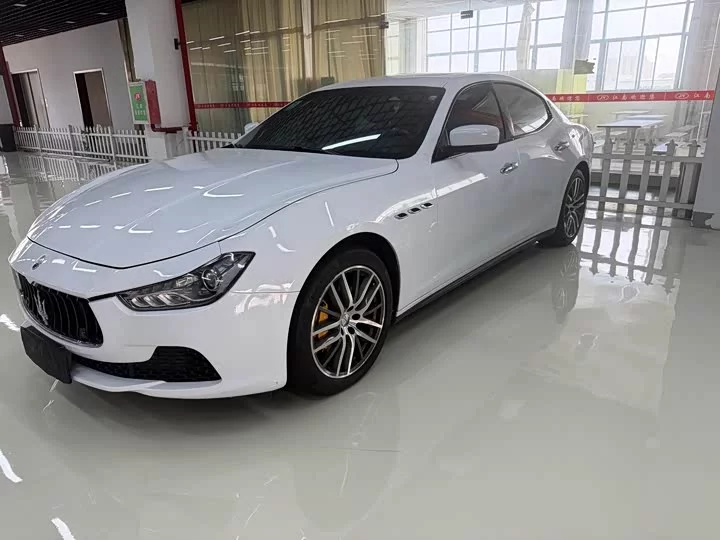 Maserati Ghibli