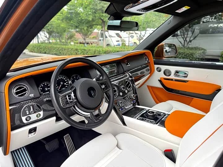 Rolls Royce Cullinan