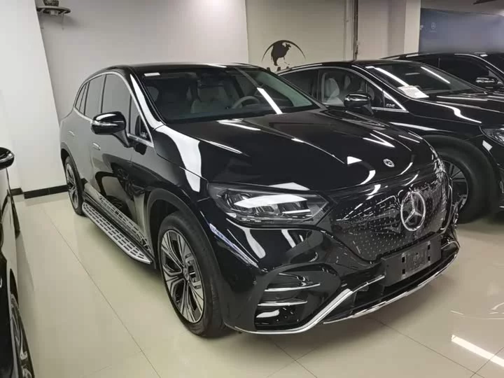 Mercedes-Benz EQE SUV