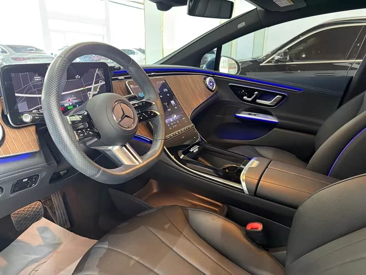 Mercedes-Benz EQE