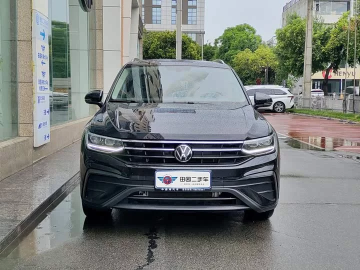 Volkswagen Tiguan L