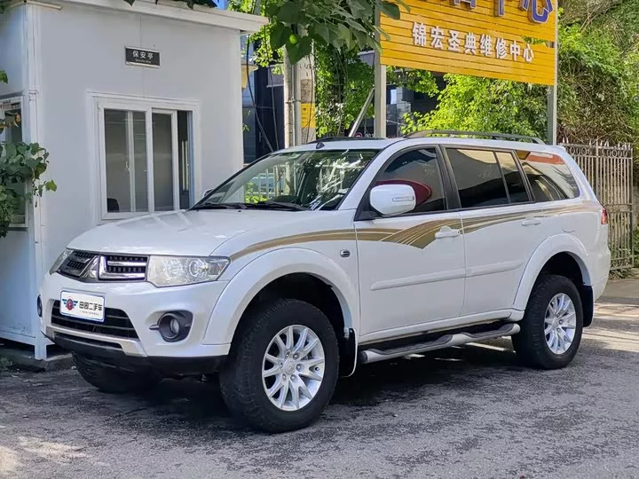 Mitsubishi Pajero Jinchang