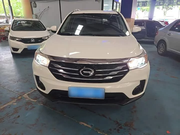 GAC Trumpchi GS4