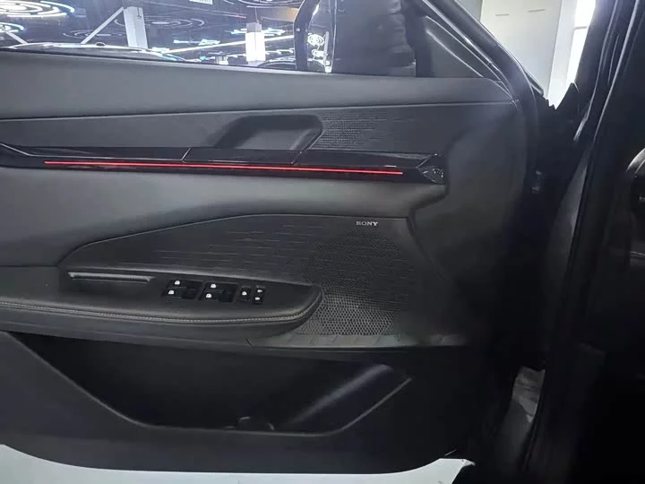Changan UNI-V