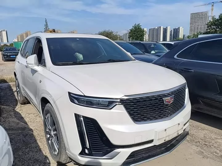 Cadillac XT6