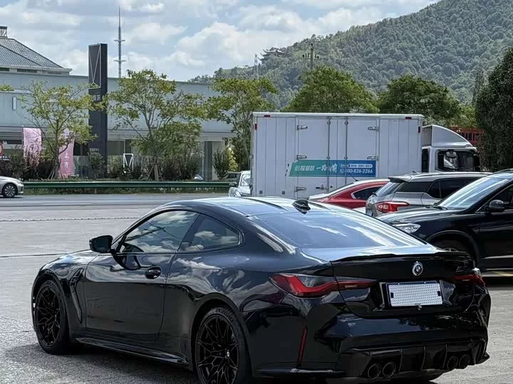 BMW M4