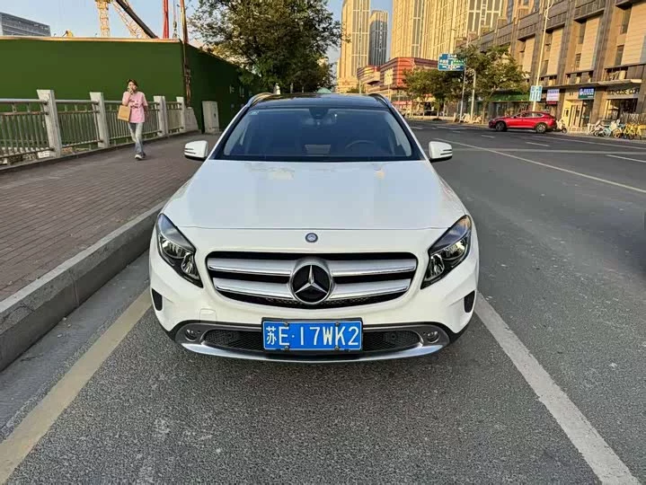 Mercedes-Benz GLA