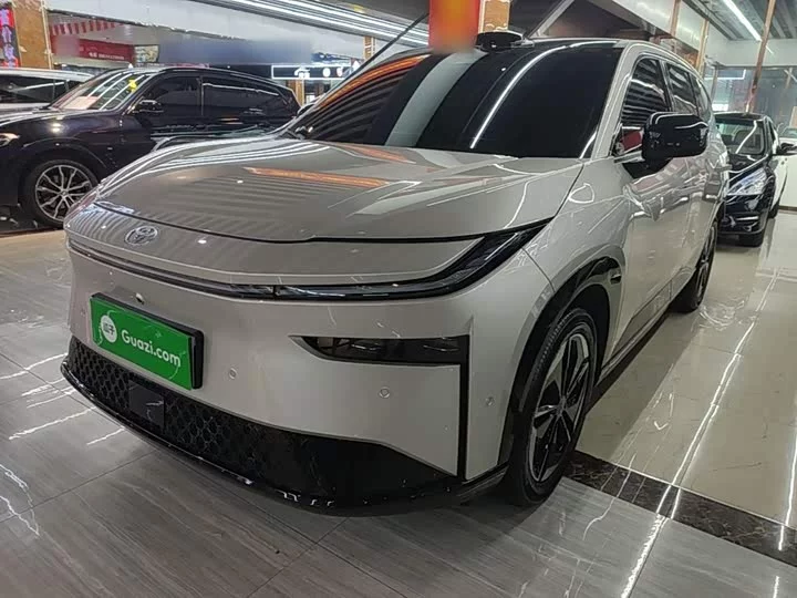 Toyota Bozhi 3X