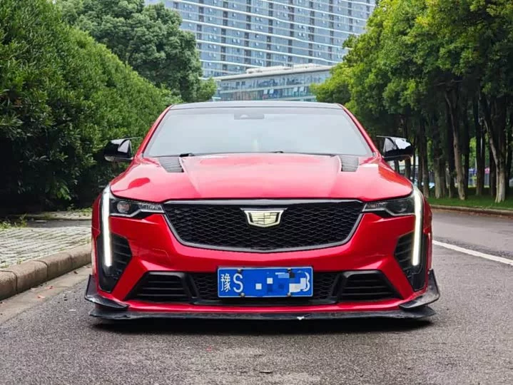Cadillac CT4