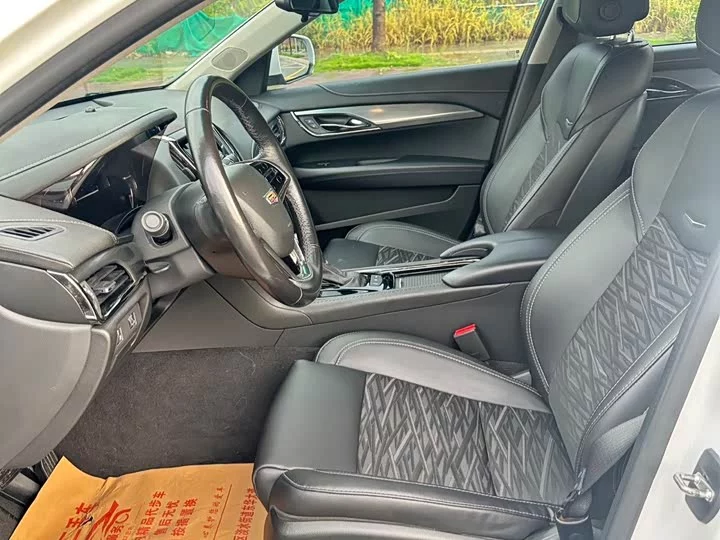 Cadillac ATS-L