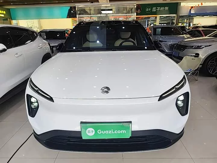 NIO ES6