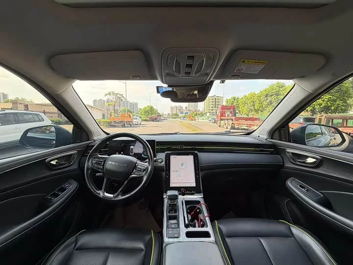 Roewe RX5
