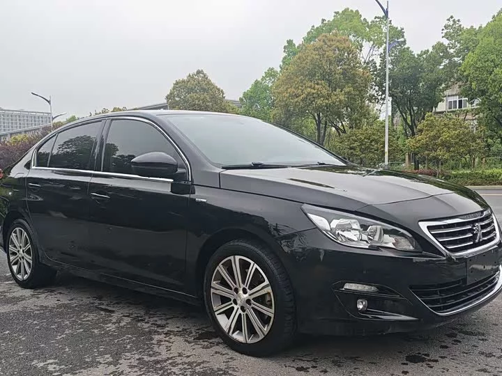 Peugeot 408