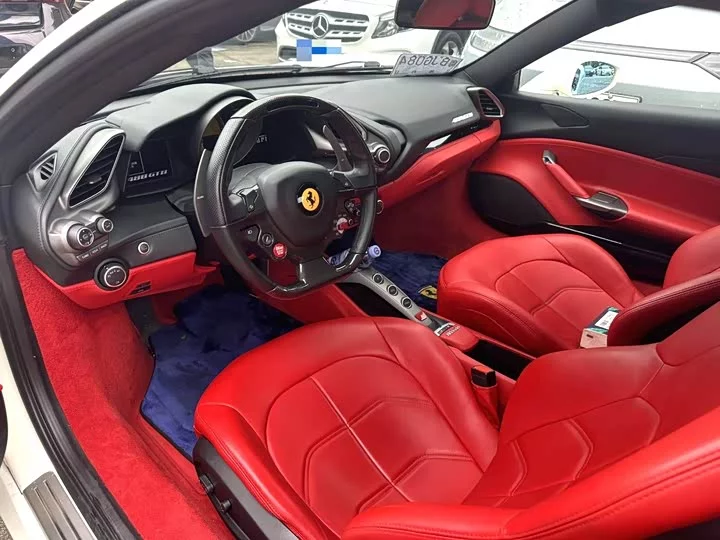 ferrari 488