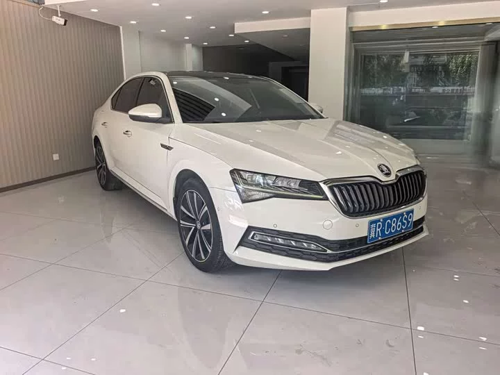 Skoda SuperB