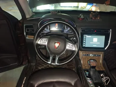 Roewe RX8