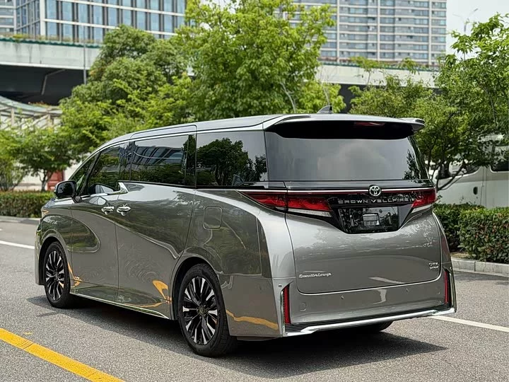 Toyota Wilfa