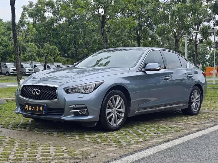 Infiniti Q50L