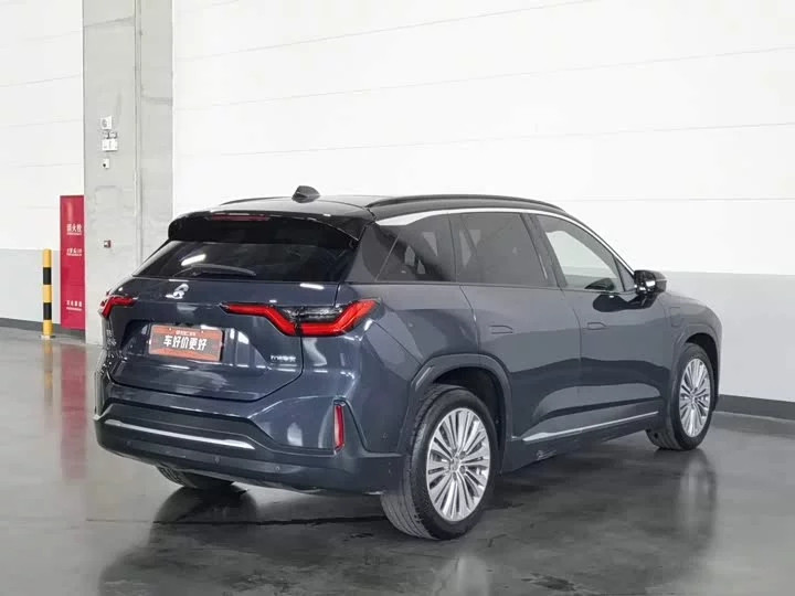 NIO ES6