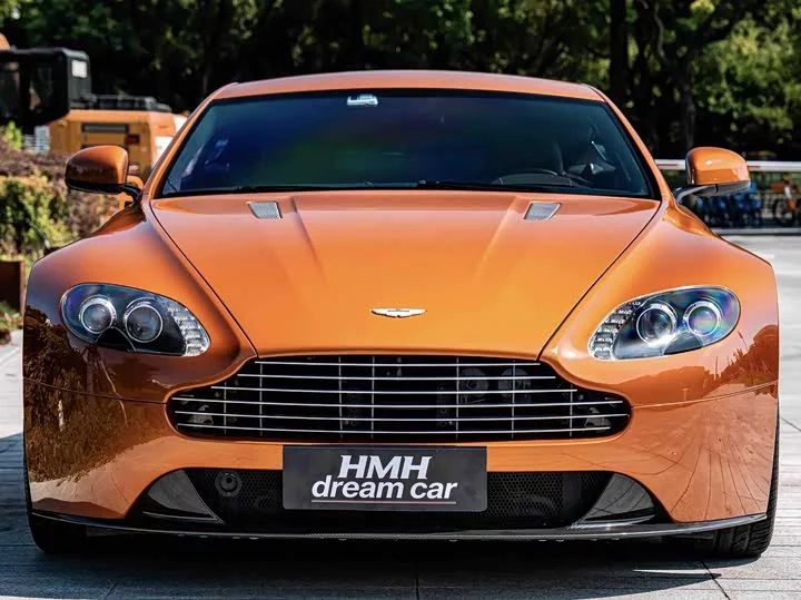 Aston Martin V8 Vantage