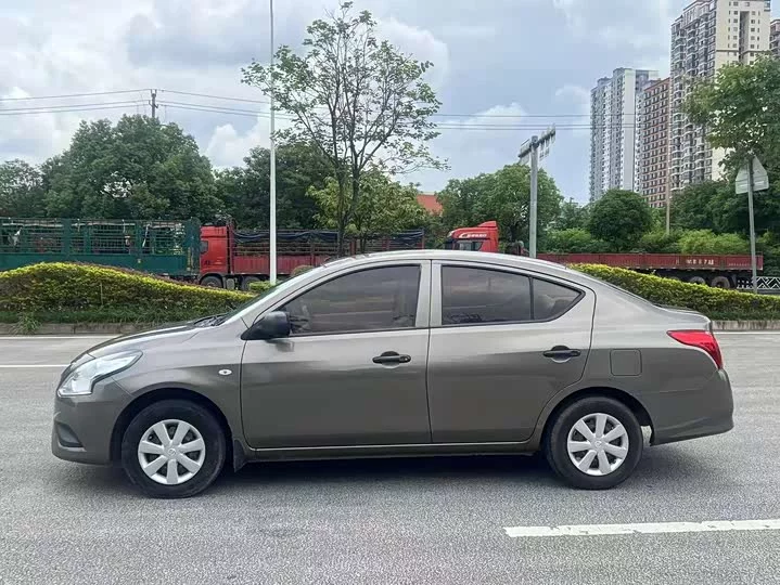Nissan Sunlight