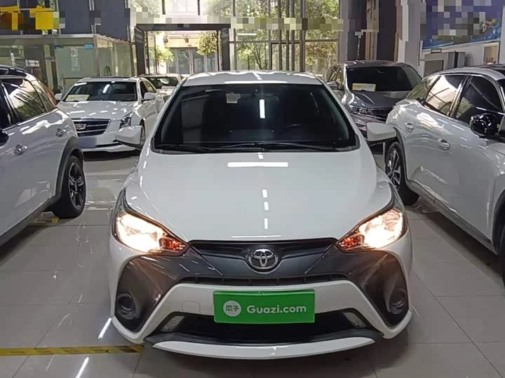 Toyota Yaris L
