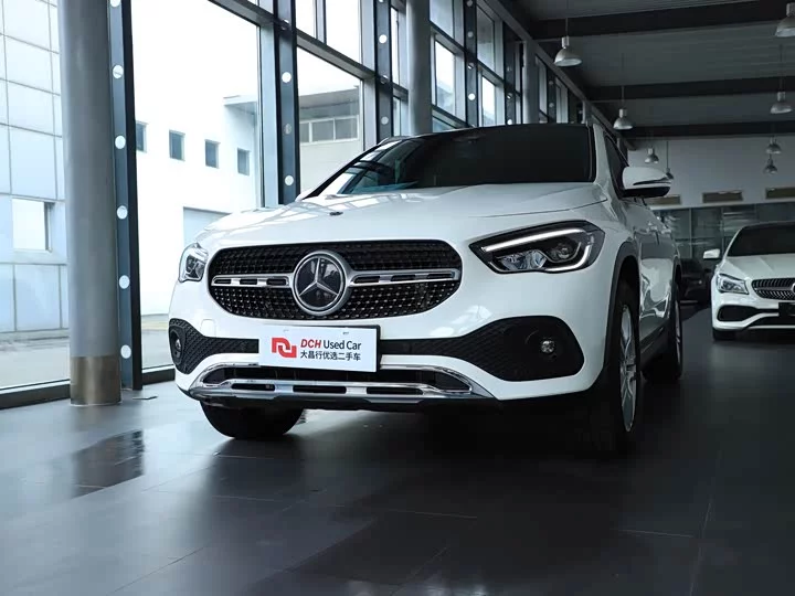Mercedes-Benz GLA