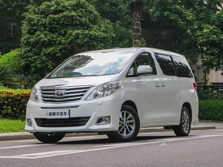 Toyota Elfa