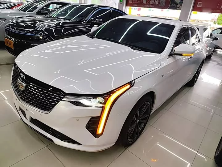 Cadillac CT4