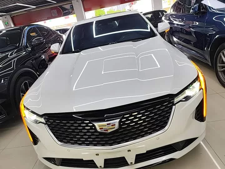 Cadillac CT4