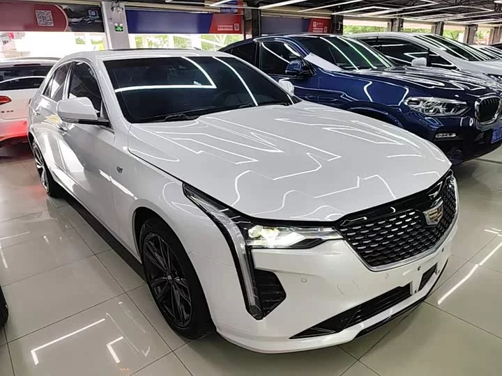 Cadillac CT4