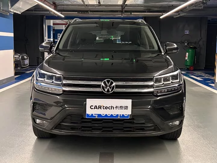 Volkswagen Tharu